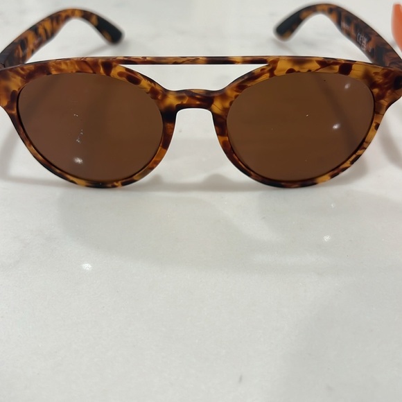 Artifacts not feelings sunglasses Goodr great condition 2 for 1 - Picture 2 of 3